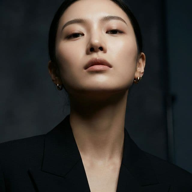 Elegant V-line jaw and cheekbone model portrait